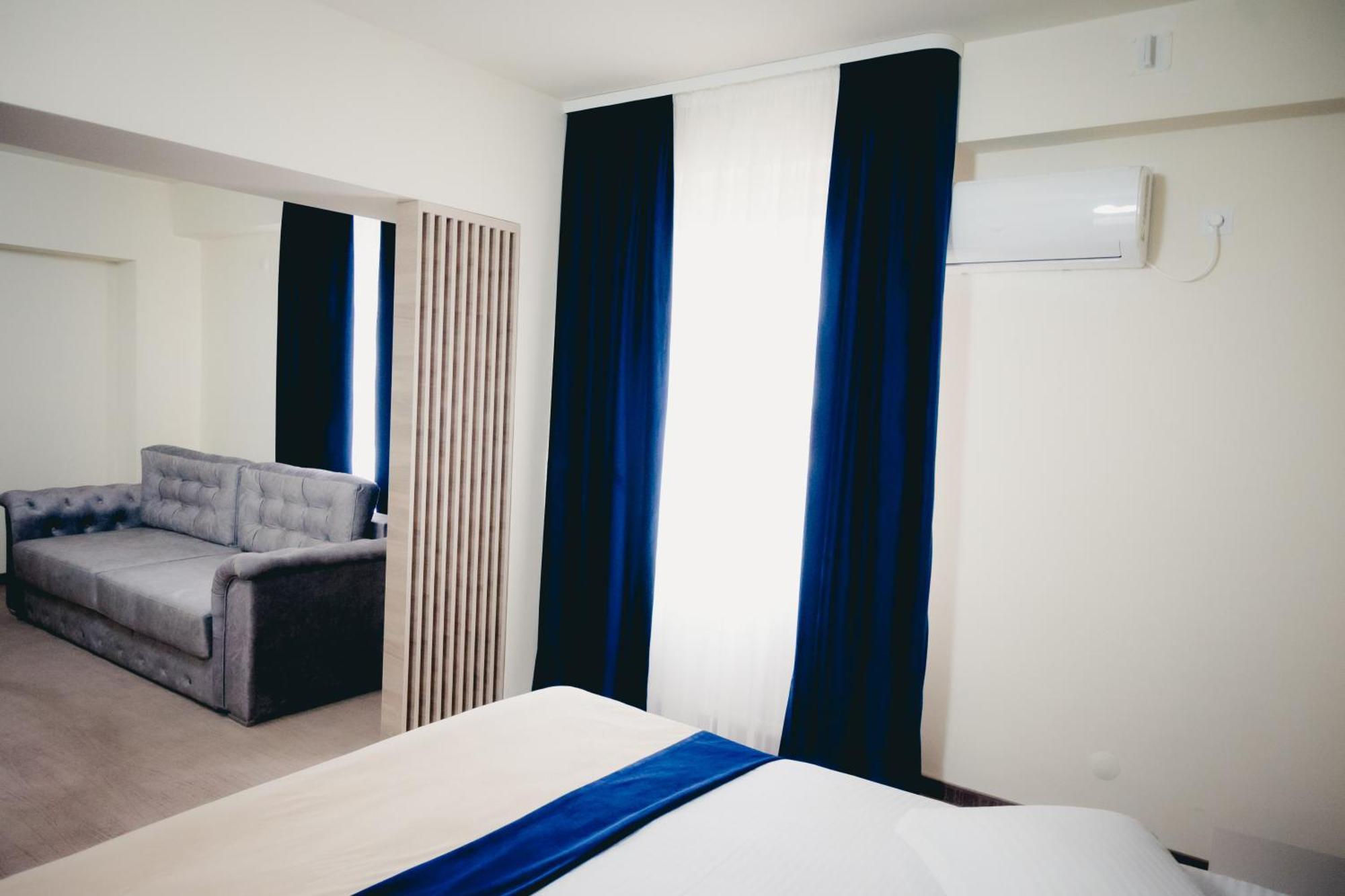 Hotel Valahia Targoviste Esterno foto