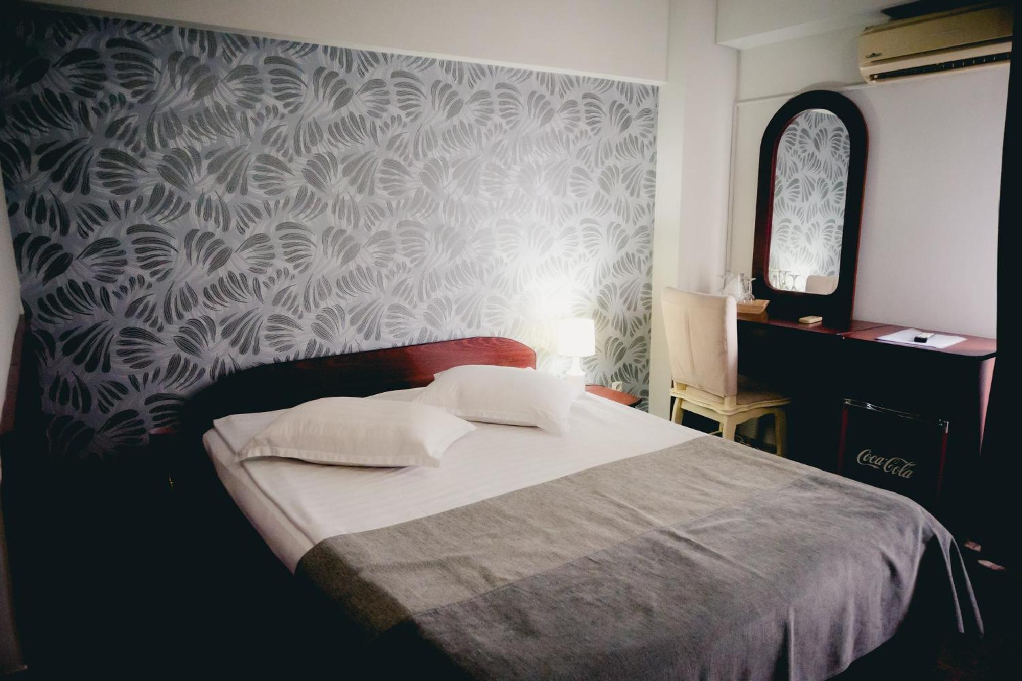 Hotel Valahia Targoviste Esterno foto
