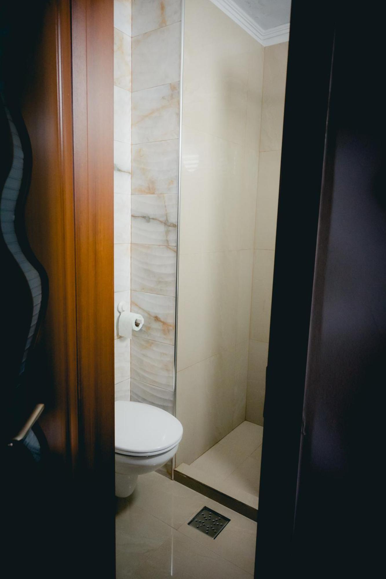 Hotel Valahia Targoviste Esterno foto