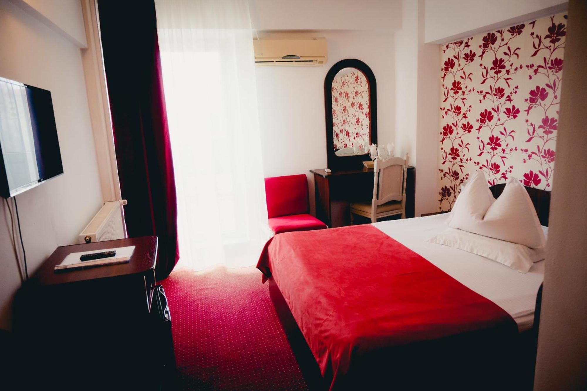 Hotel Valahia Targoviste Esterno foto