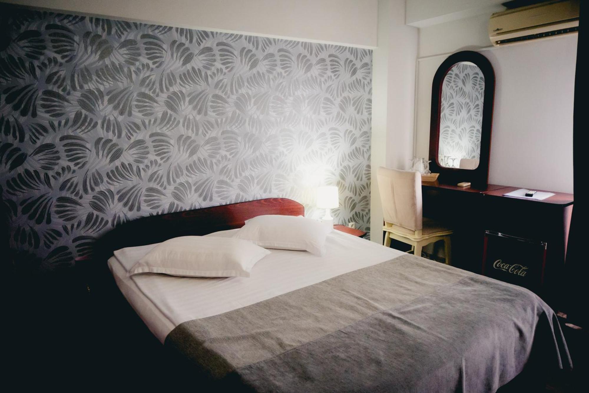Hotel Valahia Targoviste Esterno foto