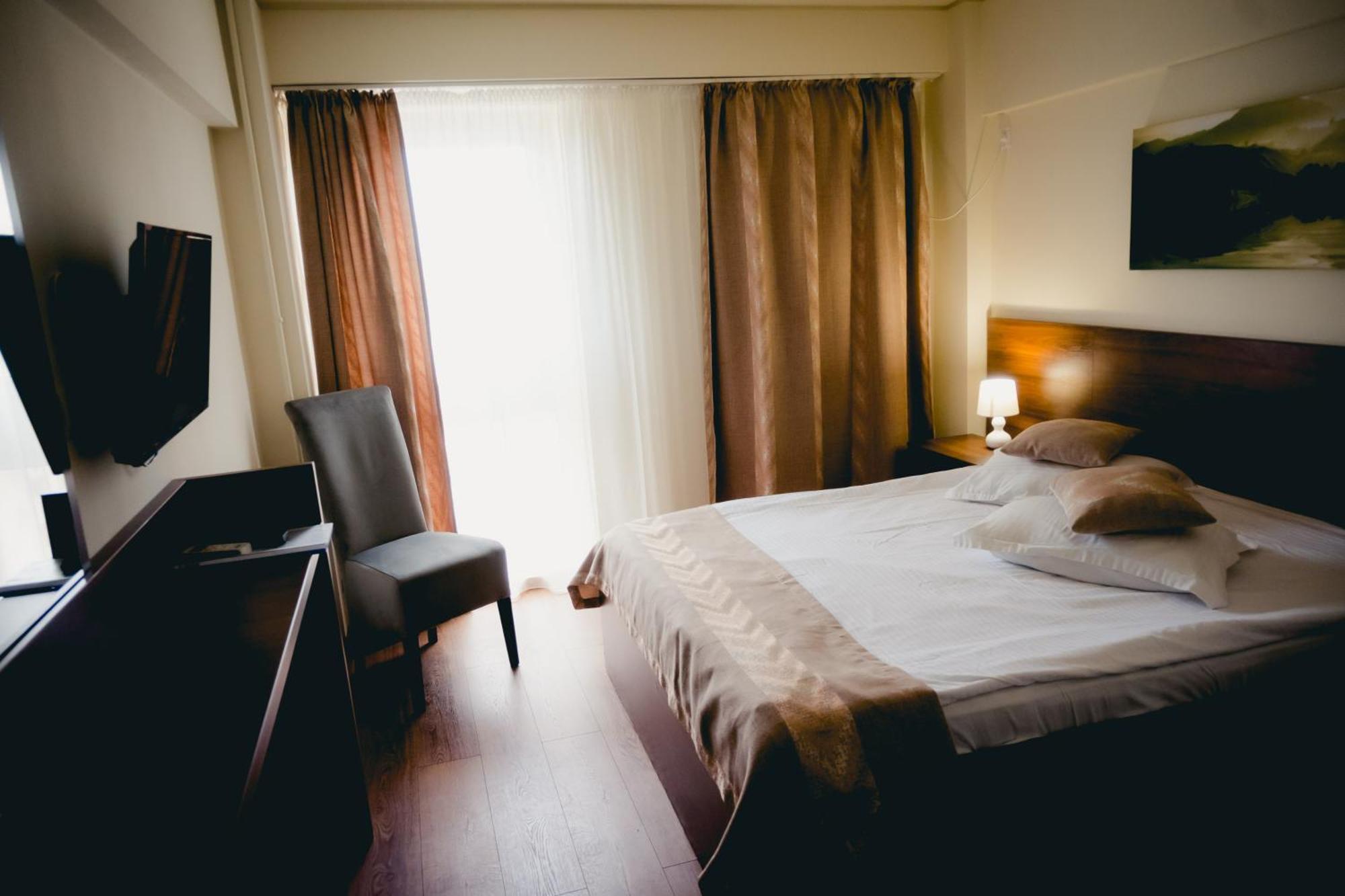 Hotel Valahia Targoviste Esterno foto