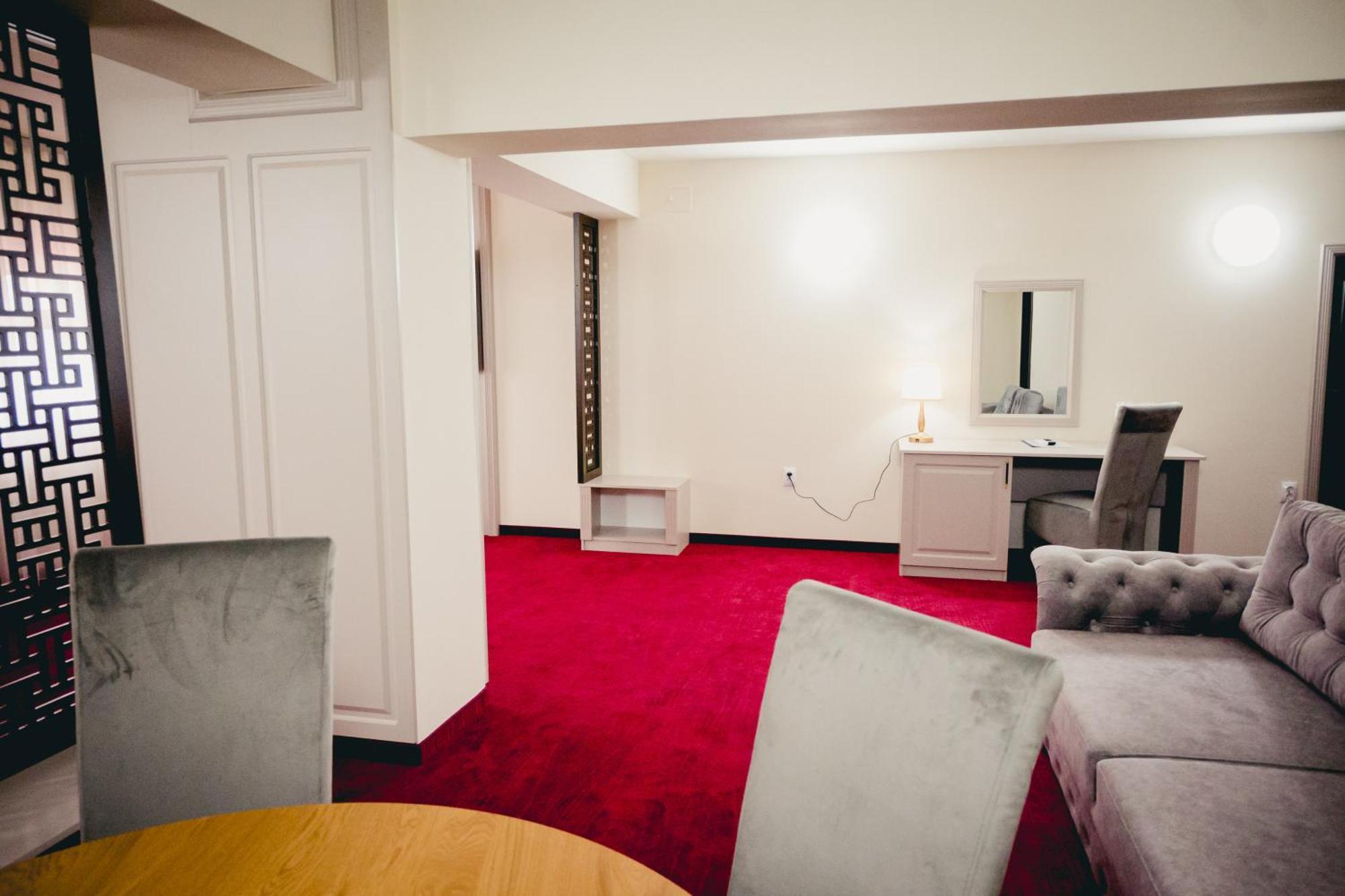 Hotel Valahia Targoviste Esterno foto