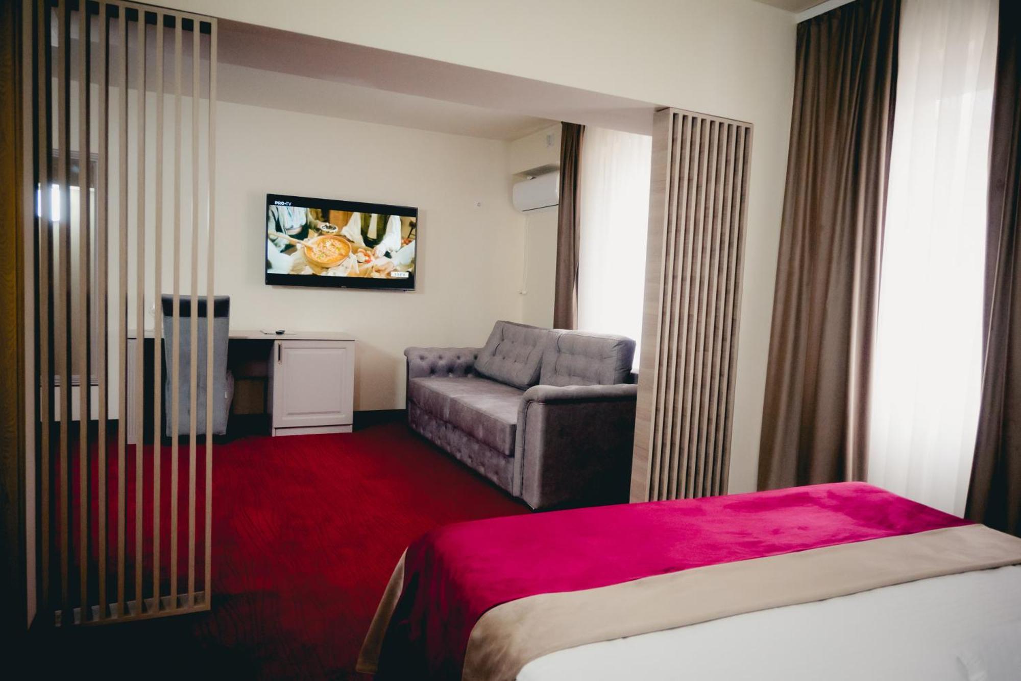 Hotel Valahia Targoviste Esterno foto