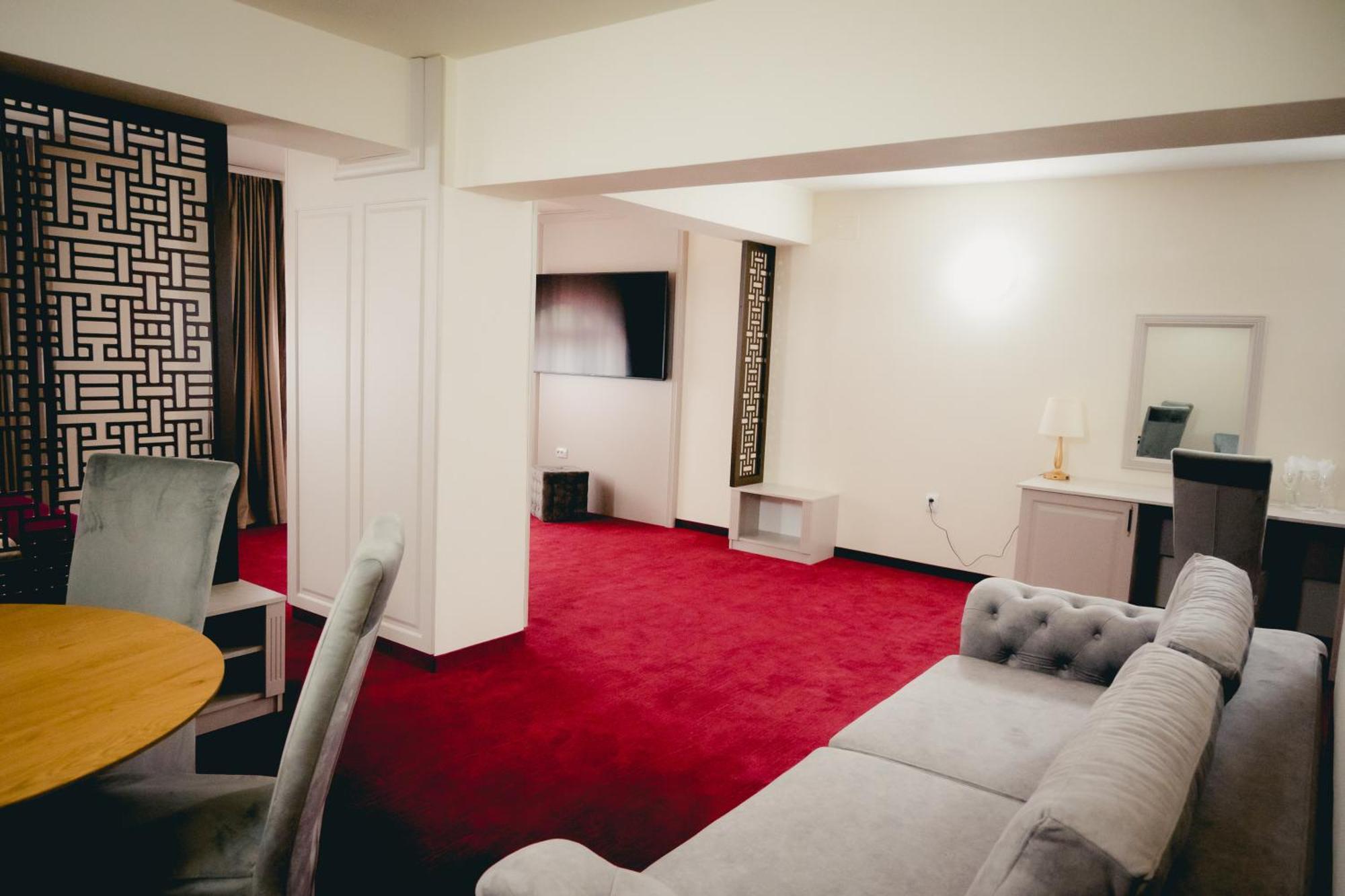 Hotel Valahia Targoviste Esterno foto