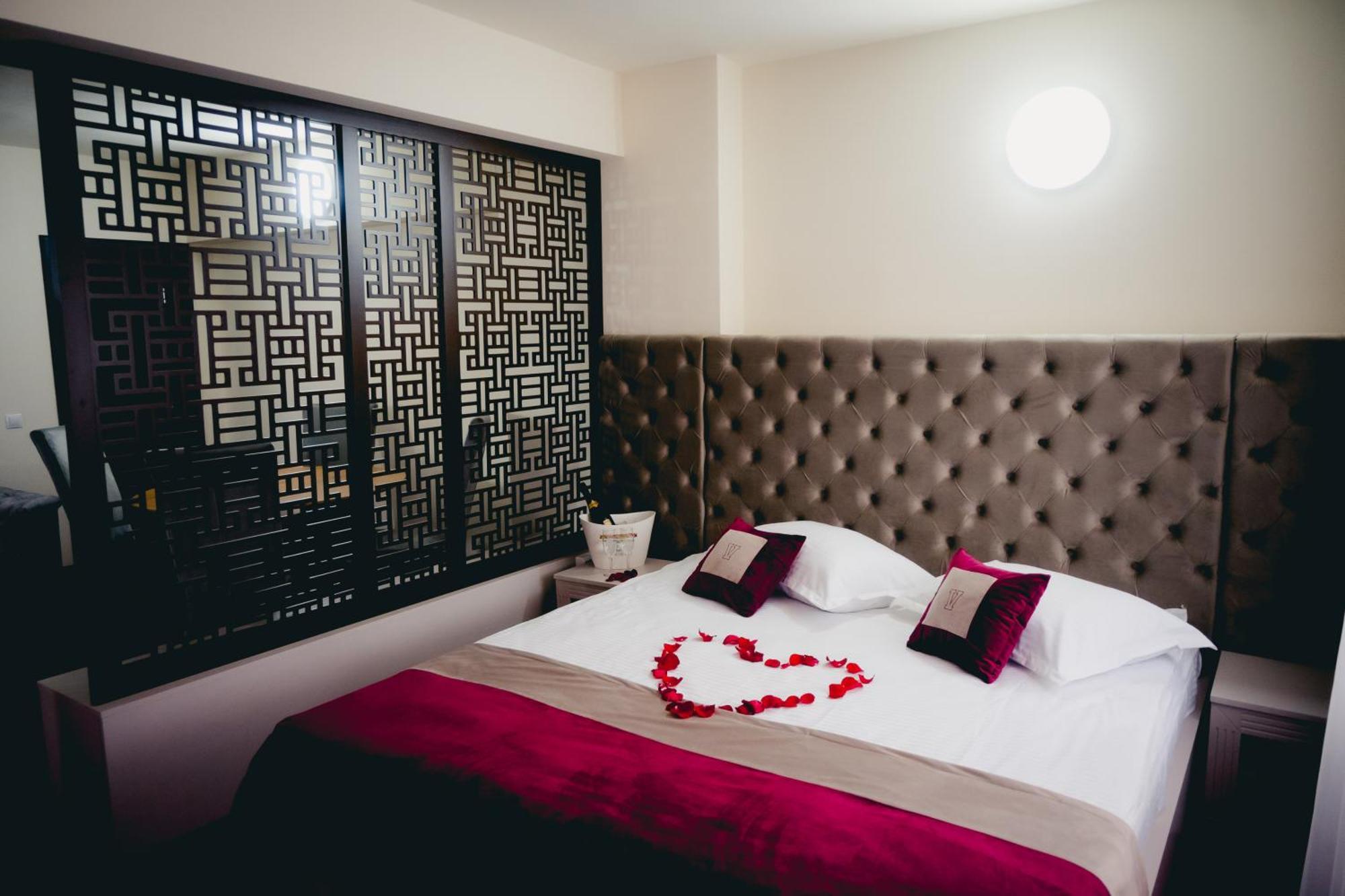 Hotel Valahia Targoviste Esterno foto
