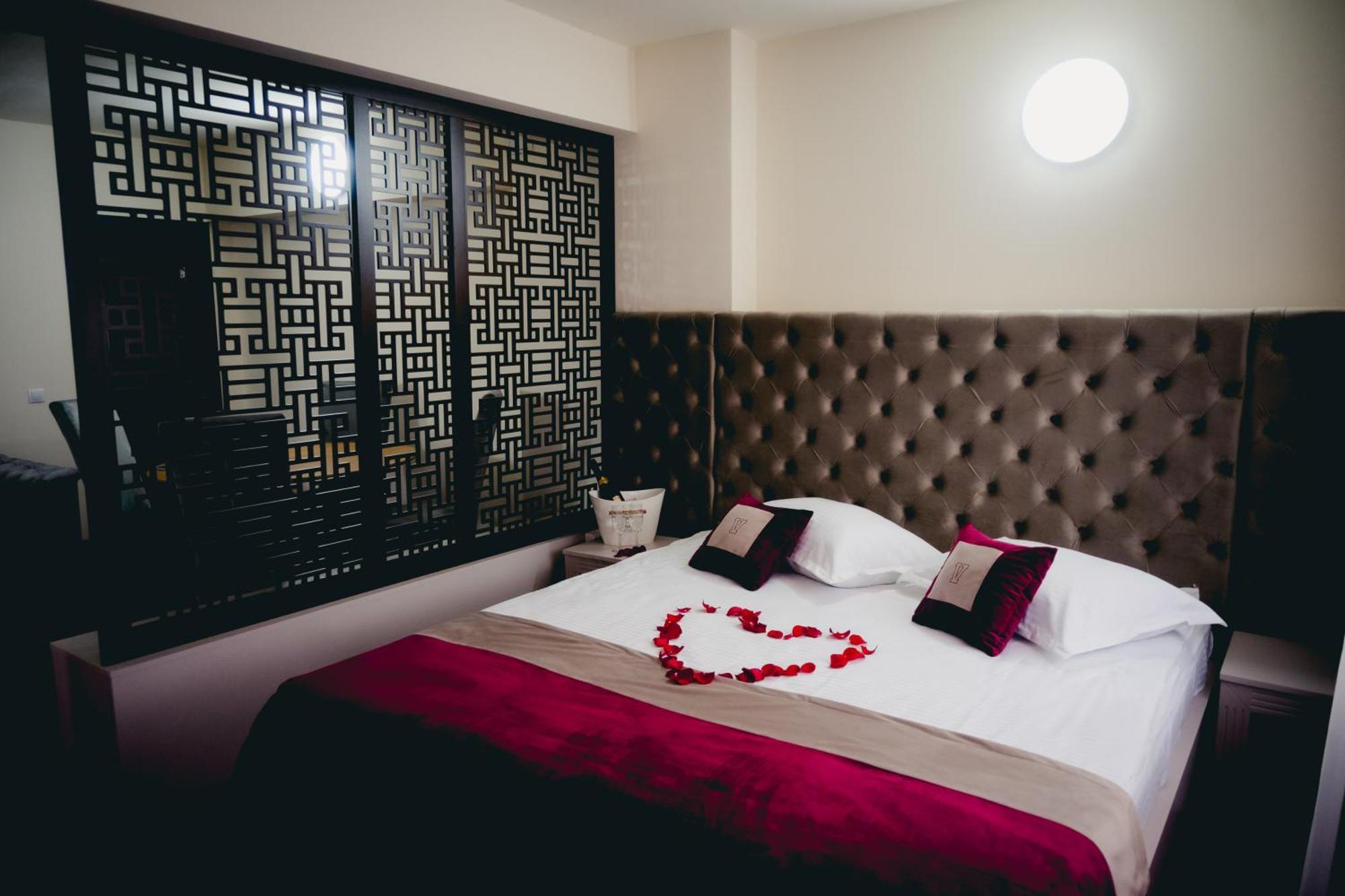 Hotel Valahia Targoviste Esterno foto
