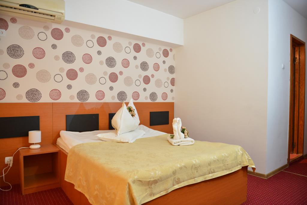 Hotel Valahia Targoviste Esterno foto