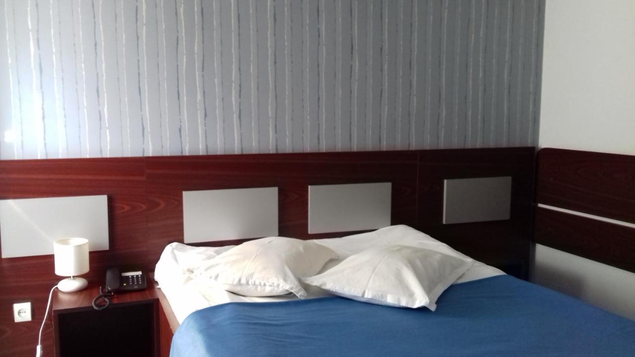 Hotel Valahia Targoviste Esterno foto